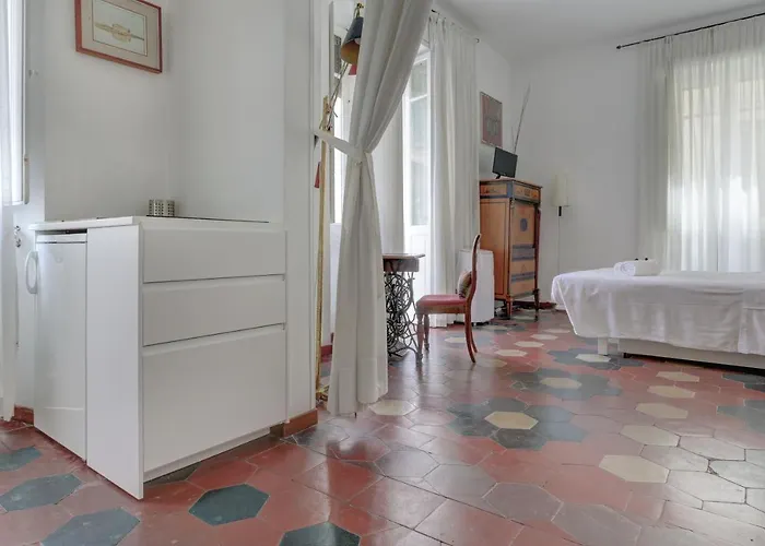 Charming Colosseum Apartment Rom
