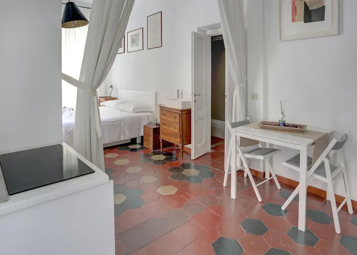 Charming Colosseum Apartment