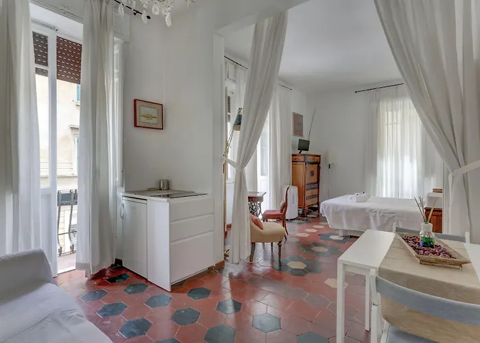 Charming Colosseum Apartment Rom