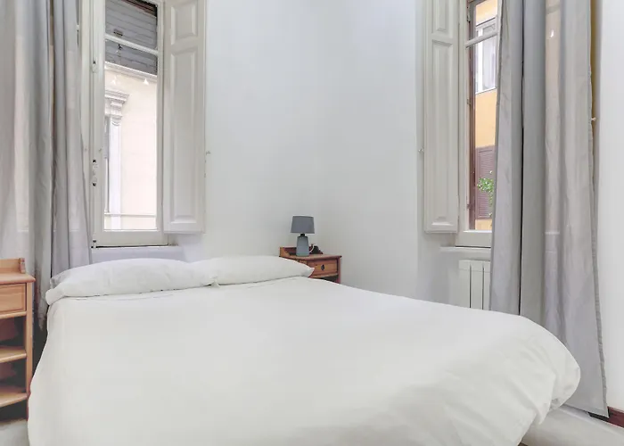 Charming Colosseum Apartamento *