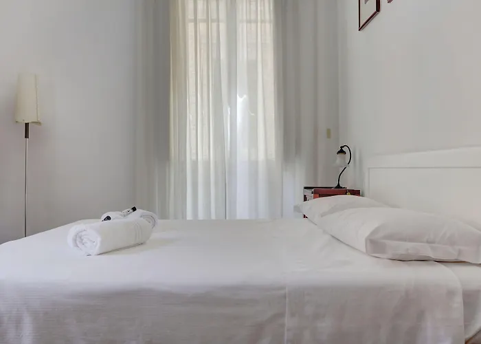 Charming Colosseum Apartamento *
